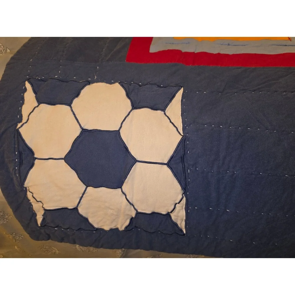 Circo Kids Sports Quilt Twin Blue Cotton Football Basketball Baseball Soccer